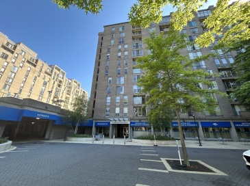 44 Washington St, Brookline, Massachusetts, 2 Rooms Rooms,1 BathroomBathrooms,Residential Lease,For Rent,Washington St,73430337