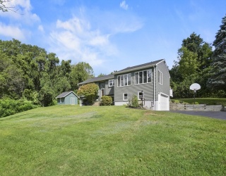 534 Pleasant Street, Leicester, Massachusetts, 3 Bedrooms Bedrooms, 6 Rooms Rooms,2 BathroomsBathrooms,Residential,For Sale,Pleasant Street,73420130