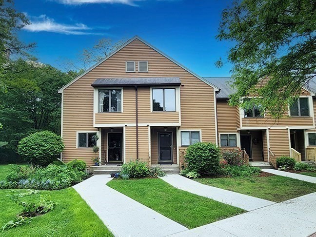 575 Bridge Road, Northampton, Massachusetts, 2 Bedrooms Bedrooms, 4 Rooms Rooms,1.5 BathroomsBathrooms,Residential,For Sale,Bridge Road,73380890