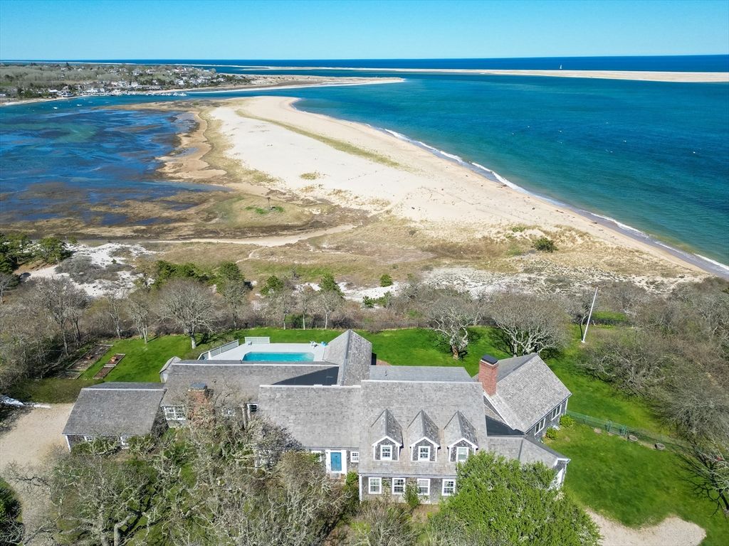 25 Wikis Way, Chatham, Massachusetts, 4 Bedrooms Bedrooms, 13 Rooms Rooms,4.5 BathroomsBathrooms,Residential,For Sale,Wikis Way,73372534