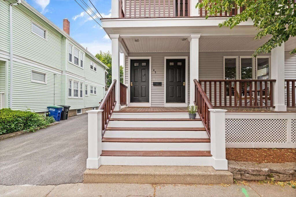 45 Sunset Rd, Somerville, Massachusetts, 4 Bedrooms Bedrooms, 8 Rooms Rooms,2 BathroomsBathrooms,Residential Lease,For Rent,Sunset Rd,73425725