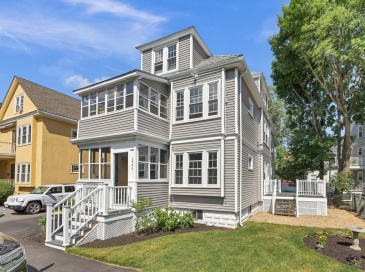 1540 Mystic Valley Pkwy, Medford, Massachusetts, 3 Bedrooms Bedrooms, 5 Rooms Rooms,2 BathroomsBathrooms,Residential Lease,For Rent,Mystic Valley Pkwy,73437335