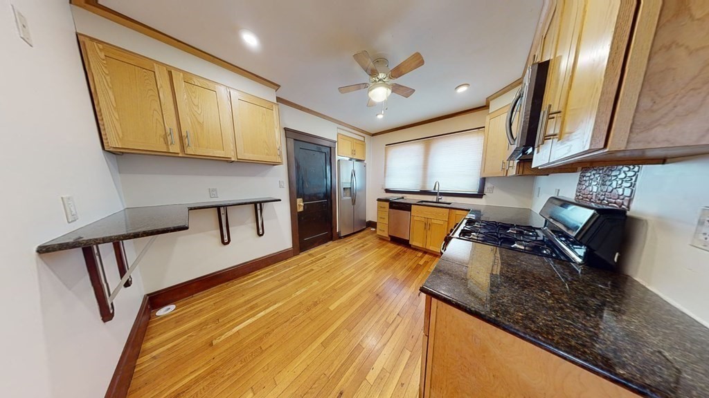 10 Oconnell Road, Boston, Massachusetts, 2 Bedrooms Bedrooms, 5 Rooms Rooms,1 BathroomBathrooms,Residential Lease,For Rent,Oconnell Road,73437388