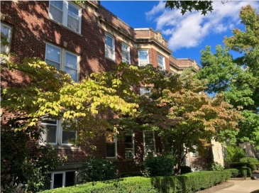 55 Thatcher, Brookline, Massachusetts, 2 Bedrooms Bedrooms, 5 Rooms Rooms,1 BathroomBathrooms,Residential Lease,For Rent,Thatcher,73422909