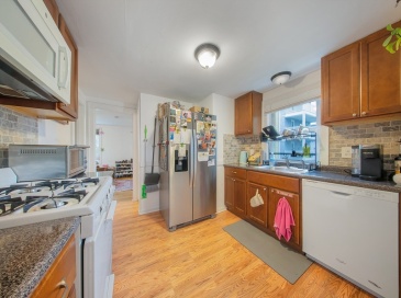 73 Billings Street, Quincy, Massachusetts, 1 Bedroom Bedrooms, 4 Rooms Rooms,1 BathroomBathrooms,Residential Lease,For Rent,Billings Street,73413775