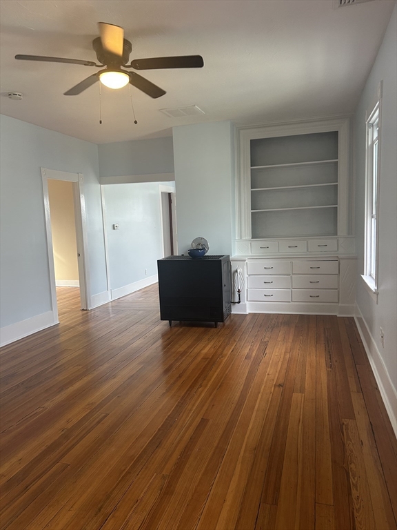 188 Thompson, New Bedford, Massachusetts, 3 Bedrooms Bedrooms, 7 Rooms Rooms,1 BathroomBathrooms,Residential Lease,For Rent,Thompson,73418755