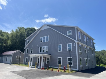 68 Spring Street, Mansfield, Massachusetts, 1 Bedroom Bedrooms, 3 Rooms Rooms,1 BathroomBathrooms,Residential Lease,For Rent,Spring Street,73398490