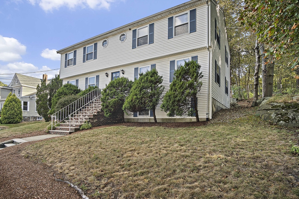 125 Franklin Street, Stoneham, Massachusetts, 3 Bedrooms Bedrooms, 5 Rooms Rooms,1.5 BathroomsBathrooms,Residential Lease,For Rent,Franklin Street,73416428