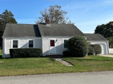 62 George St, Dartmouth, Massachusetts, 4 Bedrooms Bedrooms, 7 Rooms Rooms,1 BathroomBathrooms,Residential Lease,For Rent,George St,73437643