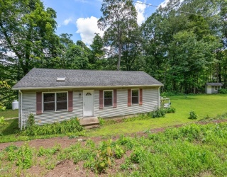 75 Laurel Rd, Russell, Massachusetts, 3 Bedrooms Bedrooms, 5 Rooms Rooms,1.5 BathroomsBathrooms,Residential,For Sale,Laurel Rd,73408576