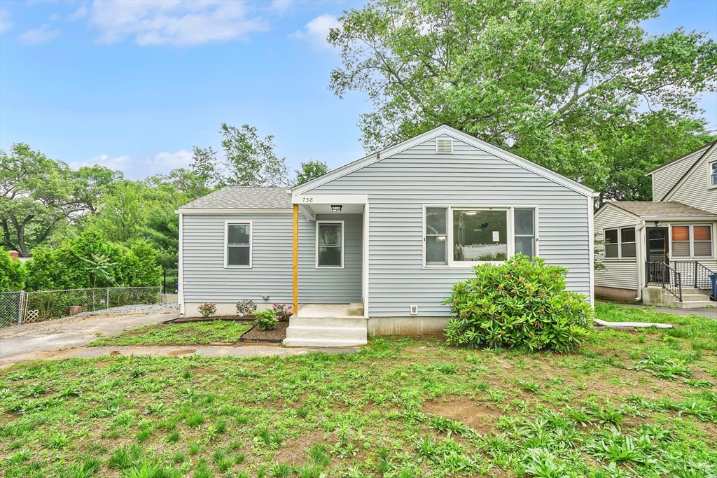 738 Piper Rd, West Springfield, Massachusetts, 3 Bedrooms Bedrooms, 6 Rooms Rooms,1 BathroomBathrooms,Residential,For Sale,Piper Rd,73391191