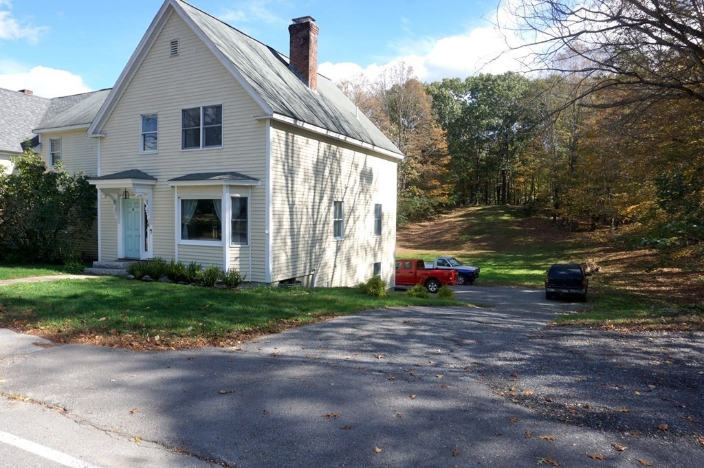90 Groton St, Pepperell, Massachusetts, 3 Bedrooms Bedrooms, 7 Rooms Rooms,1.5 BathroomsBathrooms,Residential Lease,For Rent,Groton St,73418886