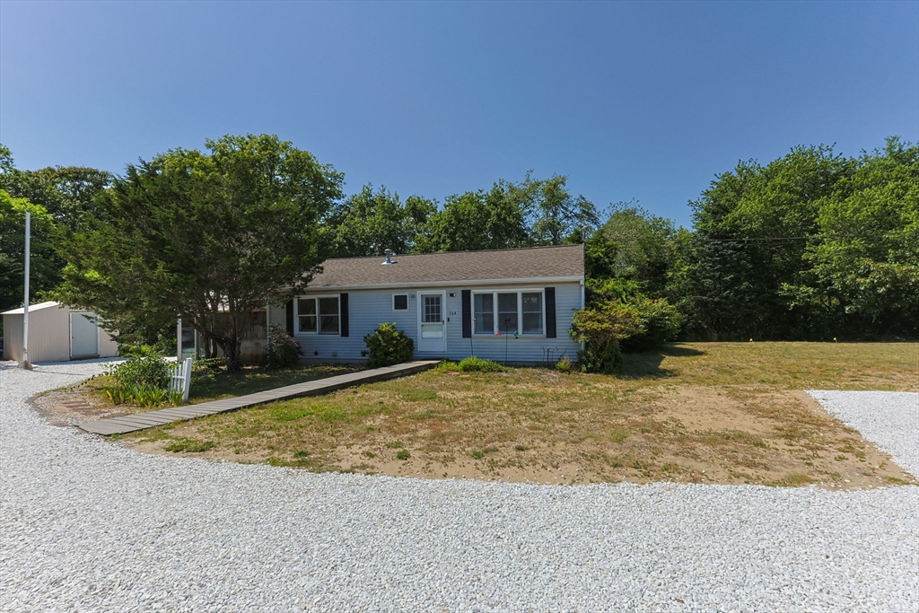 164 Pleasant Lake Ave, Harwich, Massachusetts, 2 Bedrooms Bedrooms, 4 Rooms Rooms,3 BathroomsBathrooms,Residential,For Sale,Pleasant Lake Ave,73397187