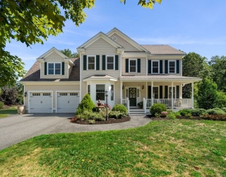 3 Howard St, Ipswich, Massachusetts, 4 Bedrooms Bedrooms, 9 Rooms Rooms,2.5 BathroomsBathrooms,Residential,For Sale,Howard St,73424849