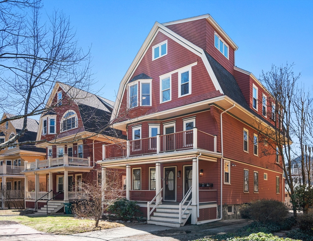 90 Lexington Avenue, Cambridge, Massachusetts, 7 Bedrooms Bedrooms, 17 Rooms Rooms,4 BathroomsBathrooms,Residential Income,For Sale,Lexington Avenue,73363370