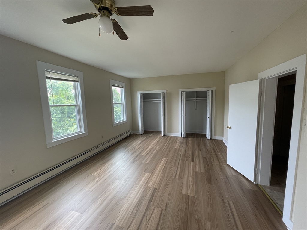 696 Church St, Northbridge, Massachusetts, 2 Bedrooms Bedrooms, 7 Rooms Rooms,1.5 BathroomsBathrooms,Residential Lease,For Rent,Church St,73424628