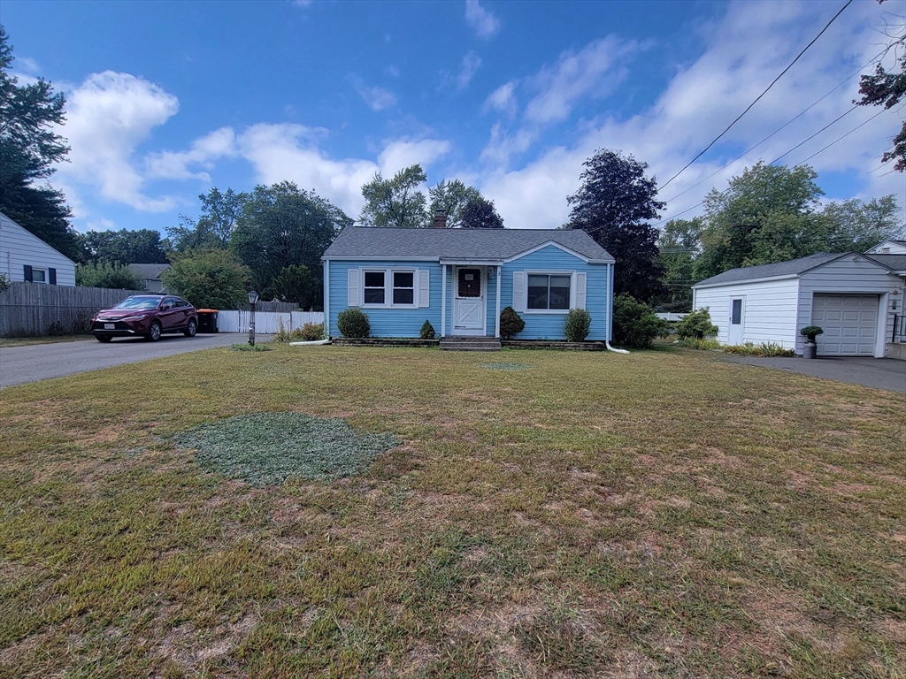 11 Brigham Rd, South Hadley, Massachusetts, 2 Bedrooms Bedrooms, 4 Rooms Rooms,1 BathroomBathrooms,Residential Lease,For Rent,Brigham Rd,73427202