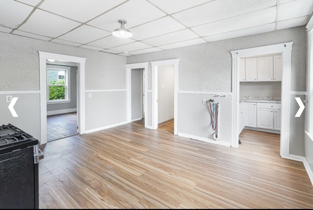 15 Mendon Street, Worcester, Massachusetts, 4 Bedrooms Bedrooms, 6 Rooms Rooms,1 BathroomBathrooms,Residential Lease,For Rent,Mendon Street,73412692