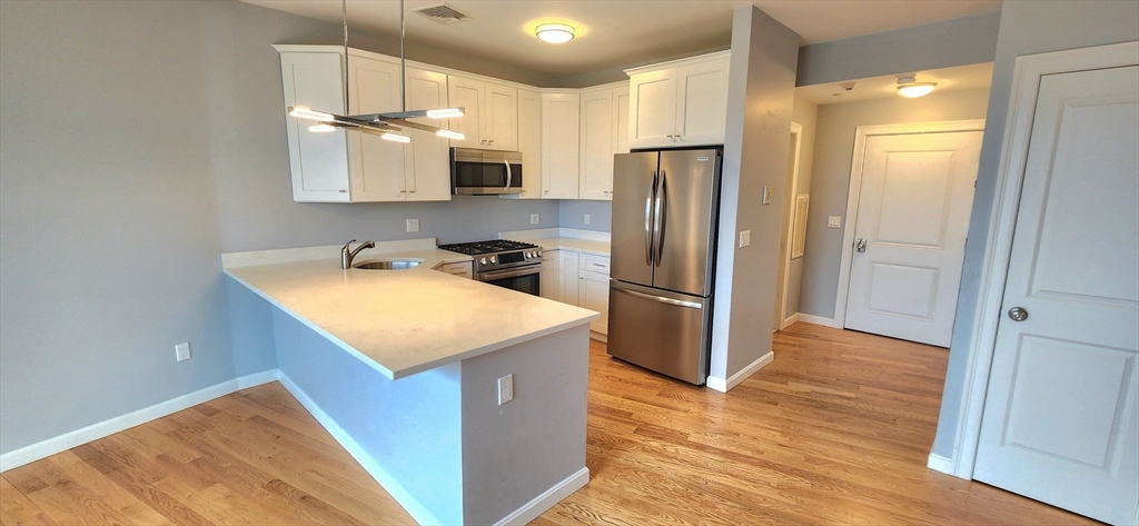 172 Kimball Avenue, Revere, Massachusetts, 2 Bedrooms Bedrooms, 4 Rooms Rooms,2 BathroomsBathrooms,Residential Lease,For Rent,Kimball Avenue,73438369