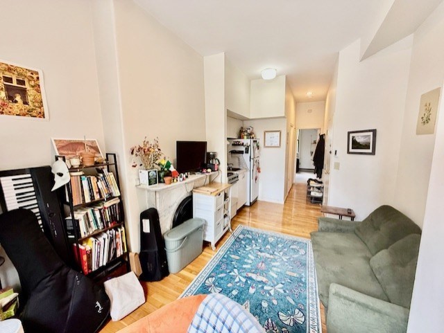 147 Appleton, Boston, Massachusetts, 1 Bedroom Bedrooms, 3 Rooms Rooms,1 BathroomBathrooms,Residential Lease,For Rent,Appleton,73438737