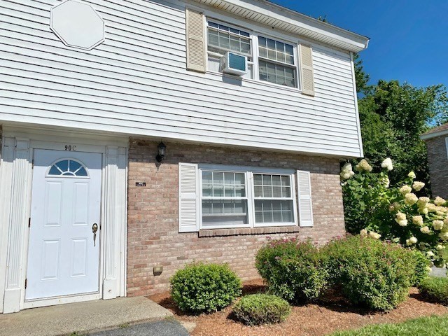 90C Washington Park Drive, Andover, Massachusetts, 1 Bedroom Bedrooms, 3 Rooms Rooms,1 BathroomBathrooms,Residential Lease,For Rent,Washington Park Drive,73438709