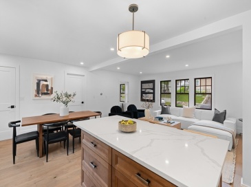 79 Hutchins Rd, Medford, Massachusetts, 3 Bedrooms Bedrooms, 8 Rooms Rooms,2.5 BathroomsBathrooms,Residential,For Sale,Hutchins Rd,73380137