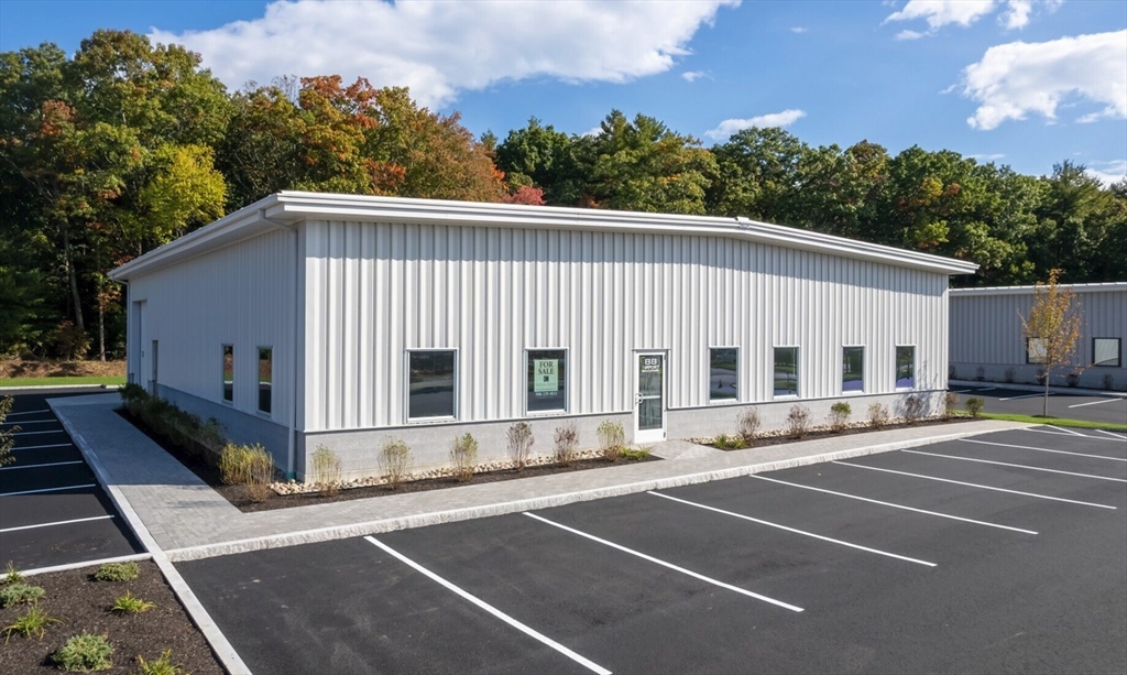 88 Airport Boulevard, Marlborough, Massachusetts, ,Commercial Sale,For Sale,Airport Boulevard,73438942