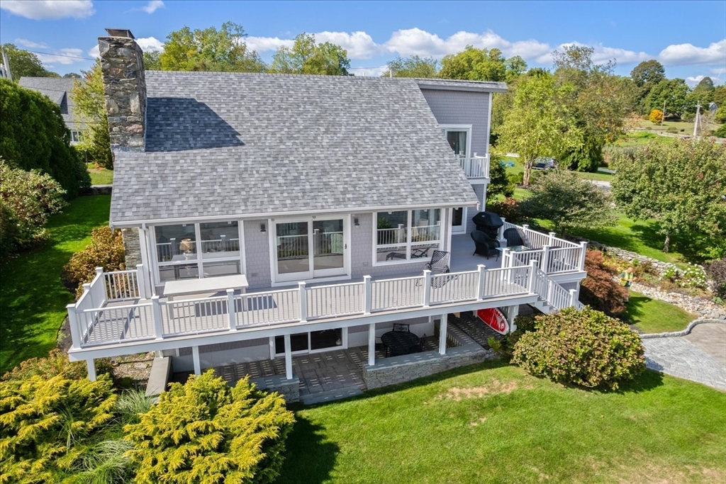 90 Macomber Lane, Portsmouth, Rhode Island, 3 Bedrooms Bedrooms, 6 Rooms Rooms,3 BathroomsBathrooms,Residential Lease,For Rent,Macomber Lane,73439057