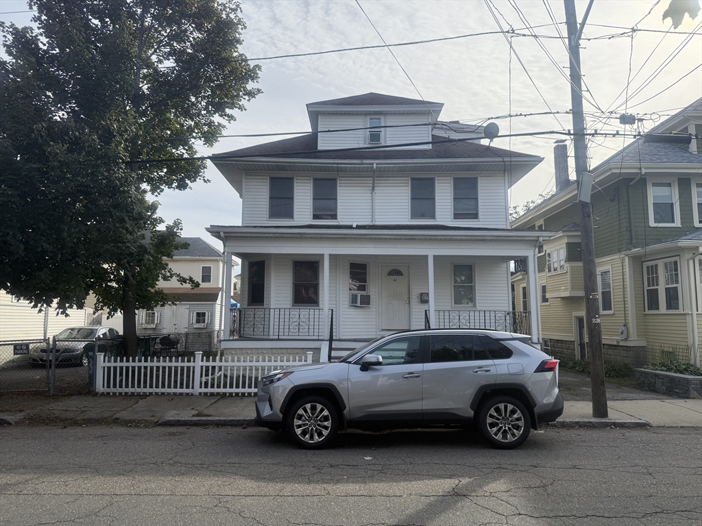 82 Second Street, Medford, Massachusetts, 6 Bedrooms Bedrooms, 10 Rooms Rooms,2 BathroomsBathrooms,Residential,For Sale,Second Street,73439244