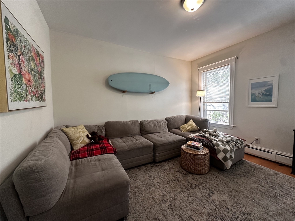 231 Charles St., Cambridge, Massachusetts, 3 Bedrooms Bedrooms, 5 Rooms Rooms,1 BathroomBathrooms,Residential Lease,For Rent,Charles St.,73387511