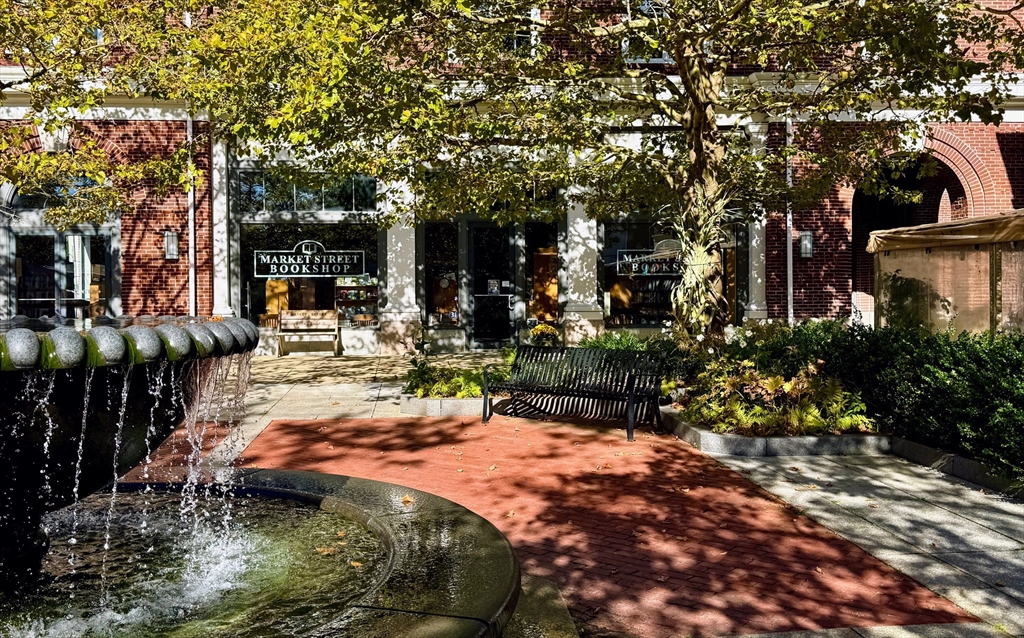 31 Market Street, Mashpee, Massachusetts, ,Business Opportunity,For Sale,Market Street,73439364