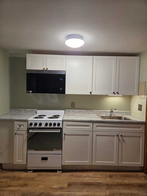 310 Chace Street, Clinton, Massachusetts, 1 Bedroom Bedrooms, 3 Rooms Rooms,1 BathroomBathrooms,Residential Lease,For Rent,Chace Street,73436245