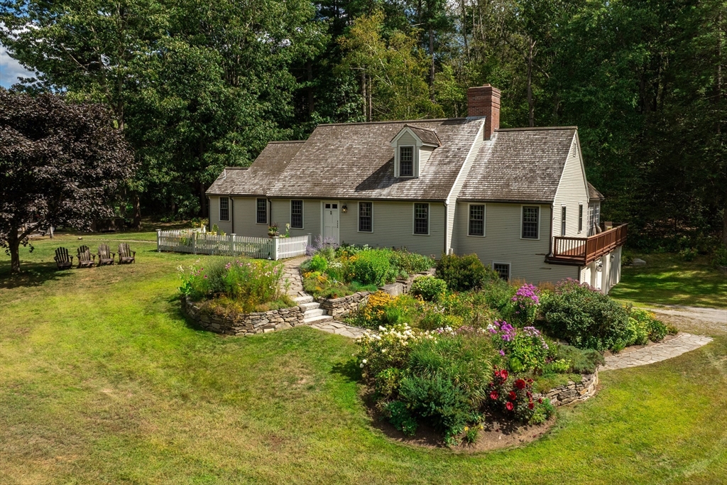 185 Wilder Rd, Bolton, Massachusetts, 3 Bedrooms Bedrooms, 9 Rooms Rooms,3.5 BathroomsBathrooms,Residential,For Sale,Wilder Rd,73424780