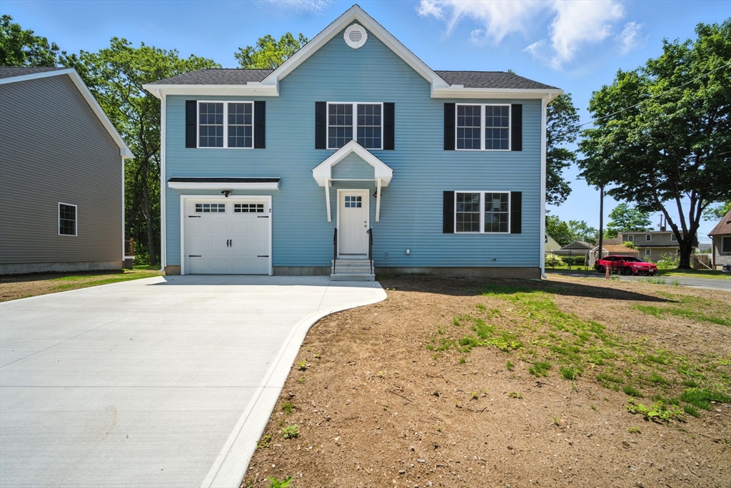 7 Jennings St, Springfield, Massachusetts, 3 Bedrooms Bedrooms, 6 Rooms Rooms,2 BathroomsBathrooms,Residential,For Sale,Jennings St,73399768