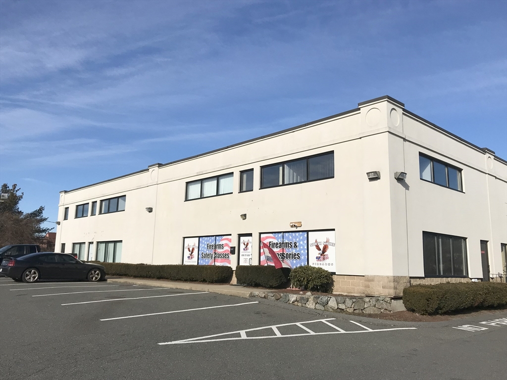 251 South Main Street, Middleton, Massachusetts, ,Commercial Lease,For Rent,South Main Street,73439545