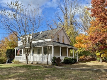 70 Higley Road, Ashland, Massachusetts, 2 Bedrooms Bedrooms, 4 Rooms Rooms,1 BathroomBathrooms,Residential Lease,For Rent,Higley Road,73439642