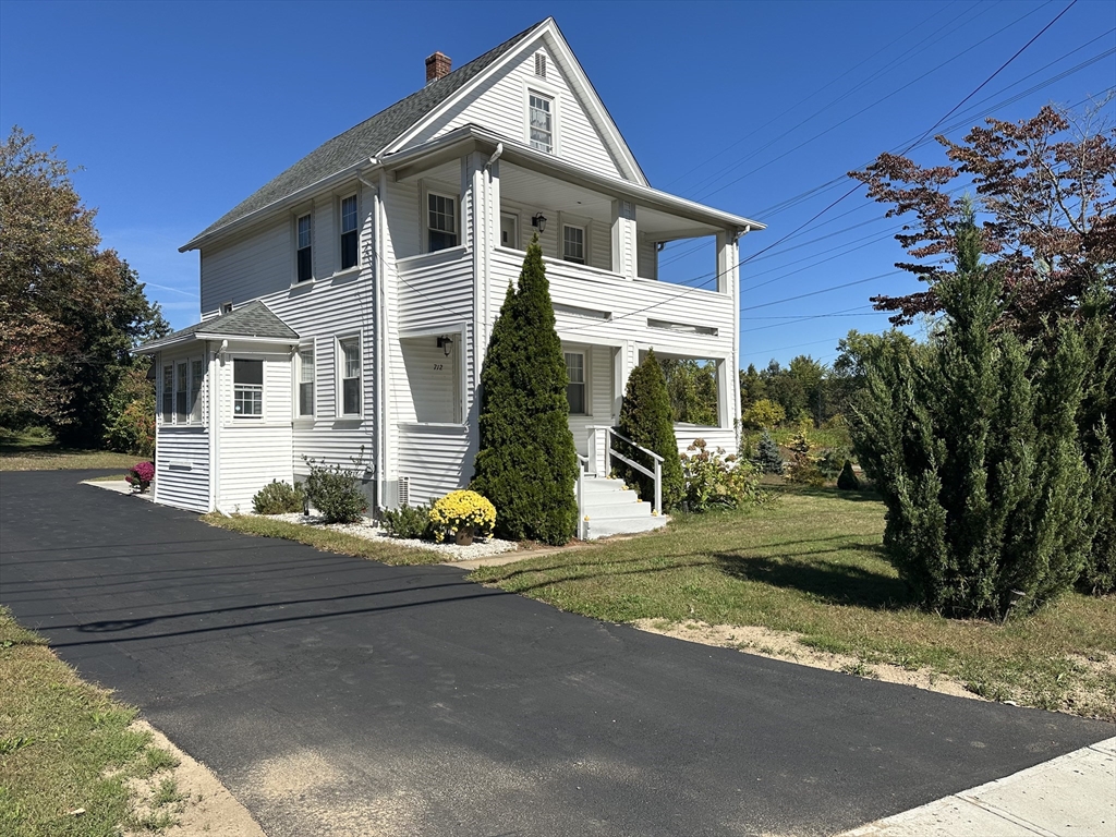 712 Cooper Street, Agawam, Massachusetts, 3 Bedrooms Bedrooms, 6 Rooms Rooms,2 BathroomsBathrooms,Residential,For Sale,Cooper Street,73439767