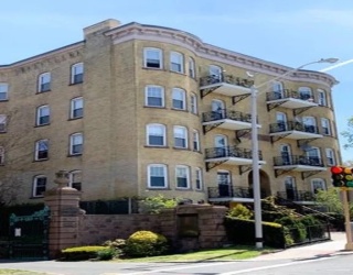 175 Maple St, Springfield, Massachusetts, 4 Bedrooms Bedrooms, 6 Rooms Rooms,1 BathroomBathrooms,Residential Lease,For Rent,Maple St,73439842