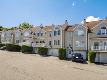 36 Tobey Rd, Dracut, Massachusetts, 2 Bedrooms Bedrooms, 5 Rooms Rooms,1.5 BathroomsBathrooms,Residential,For Sale,Tobey Rd,73395833