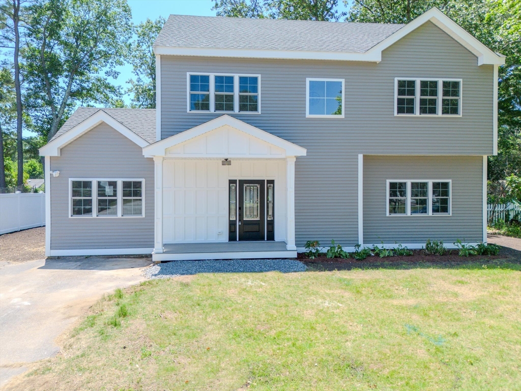 28 Berkshire Ave, Sharon, Massachusetts, 3 Bedrooms Bedrooms, 6 Rooms Rooms,2.5 BathroomsBathrooms,Residential,For Sale,Berkshire Ave,73396832