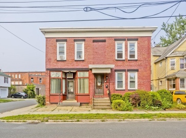 329 Hampden, Chicopee, Massachusetts, 6 Bedrooms Bedrooms, 16 Rooms Rooms,3.5 BathroomsBathrooms,Residential Income,For Sale,Hampden,73414454