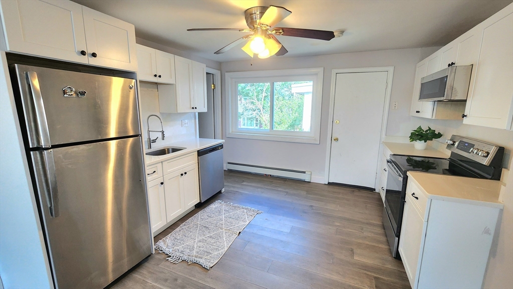 36 White, Boston, Massachusetts, 2 Bedrooms Bedrooms, 6 Rooms Rooms,1 BathroomBathrooms,Residential Lease,For Rent,White,73396976