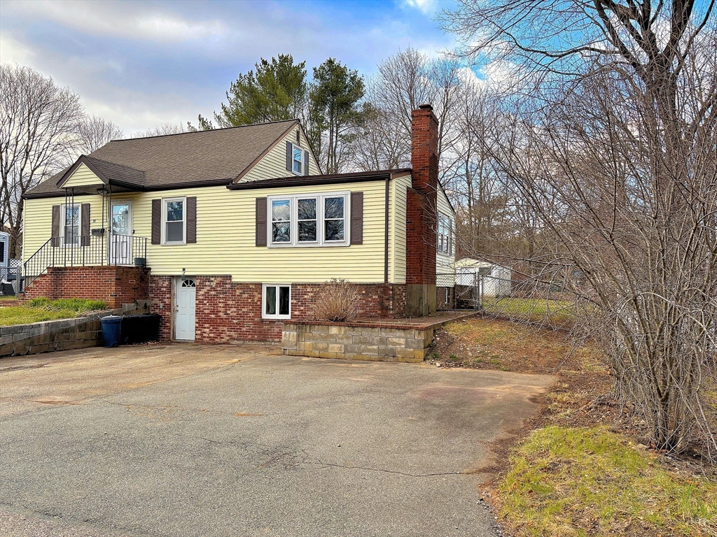 23 Brickel Road, Stoughton, Massachusetts, 4 Bedrooms Bedrooms, 8 Rooms Rooms,1 BathroomBathrooms,Residential,For Sale,Brickel Road,73358685