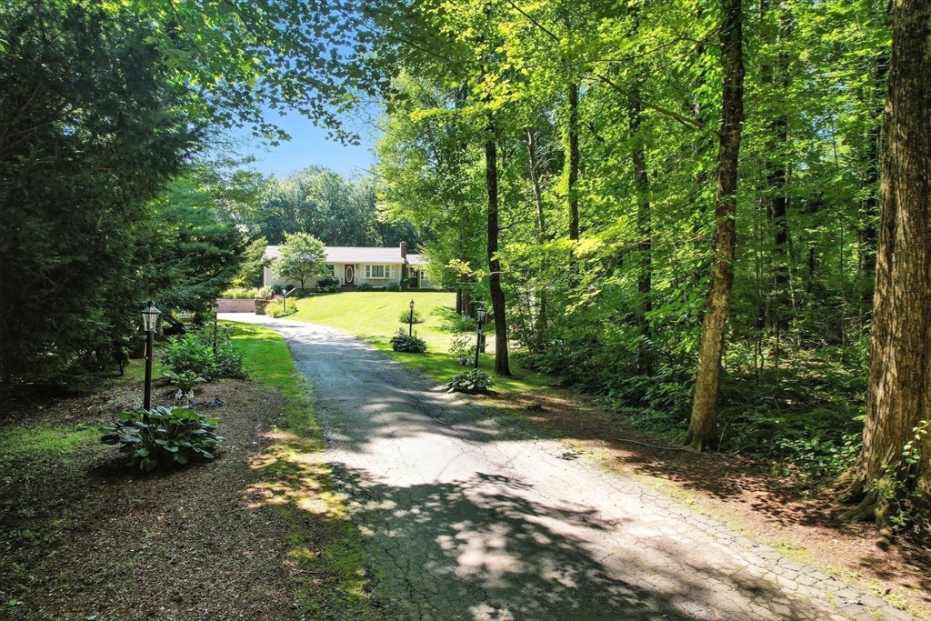 139 Griffin St, Palmer, Massachusetts, 3 Bedrooms Bedrooms, 7 Rooms Rooms,2 BathroomsBathrooms,Residential,For Sale,Griffin St,73403034