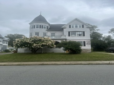 183 Belmont Street, Fall River, Massachusetts, 7 Bedrooms Bedrooms, 14 Rooms Rooms,2.5 BathroomsBathrooms,Residential Income,For Sale,Belmont Street,73422055