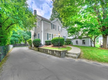 9-11 Greenwood Rd, Walpole, Massachusetts, 4 Bedrooms Bedrooms, 10 Rooms Rooms,3 BathroomsBathrooms,Residential Income,For Sale,Greenwood Rd,73412694