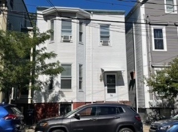 76 Eutaw St, Boston, Massachusetts, 7 Bedrooms Bedrooms, 13 Rooms Rooms,3 BathroomsBathrooms,Residential Income,For Sale,Eutaw St,73440259