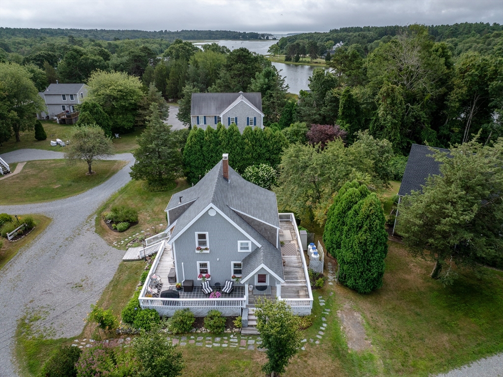 4 Blackhall Ct, Marion, Massachusetts, 3 Bedrooms Bedrooms, 6 Rooms Rooms,1.5 BathroomsBathrooms,Residential,For Sale,Blackhall Ct,73440485