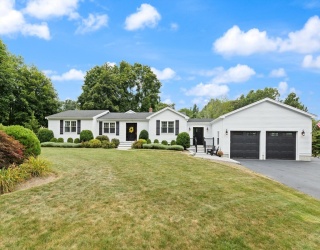 3 Clay Street, Middleboro, Massachusetts, 3 Bedrooms Bedrooms, 12 Rooms Rooms,2 BathroomsBathrooms,Residential,For Sale,Clay Street,73413990