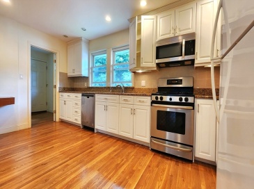 177 Trapelo Road, Belmont, Massachusetts, 2 Bedrooms Bedrooms, 6 Rooms Rooms,1 BathroomBathrooms,Residential Lease,For Rent,Trapelo Road,73440546